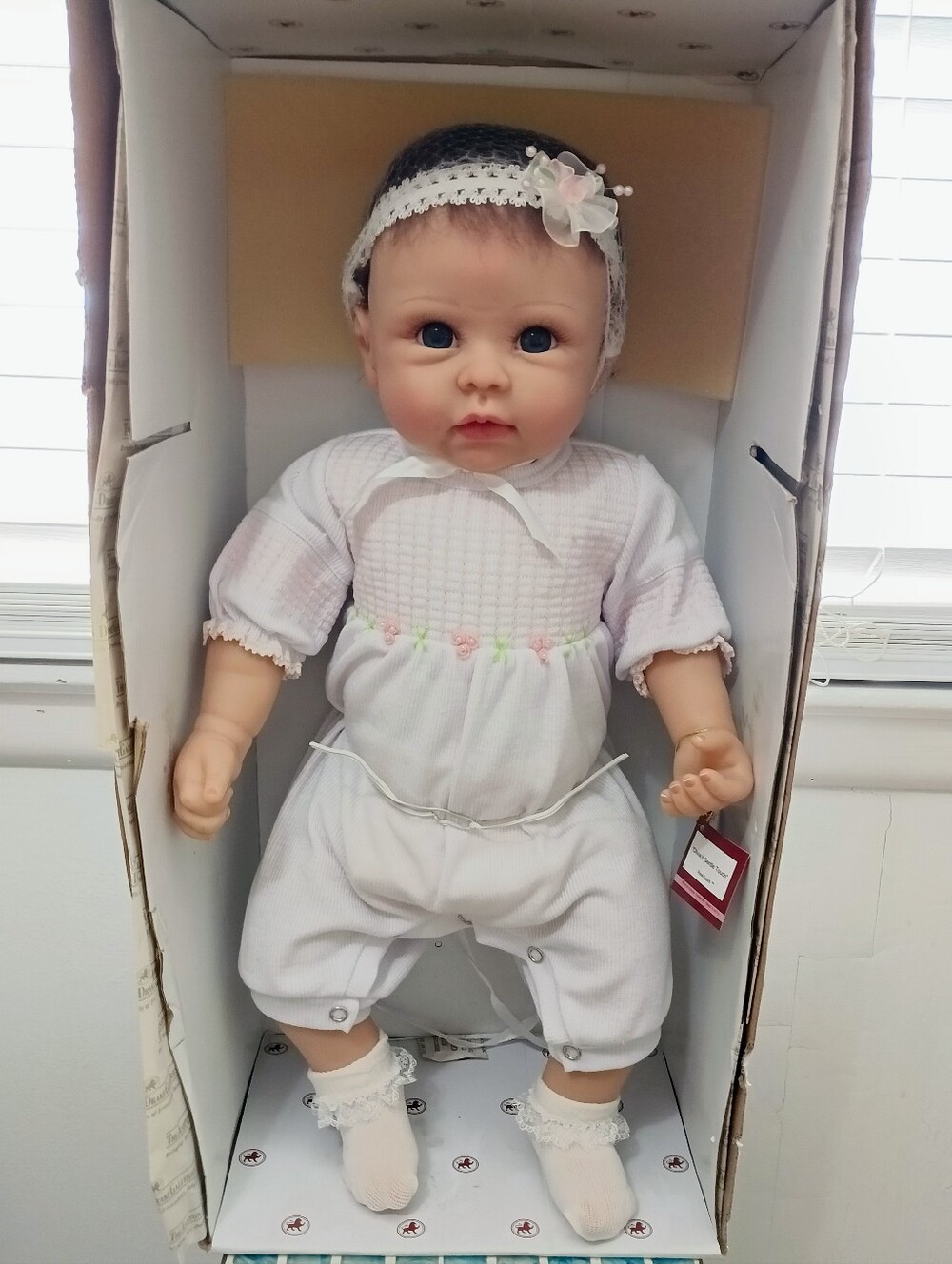 20"Olivia's Gentle Touch Life Like Brown Hair Blue Eye Baby Ashton-Drake Gallery